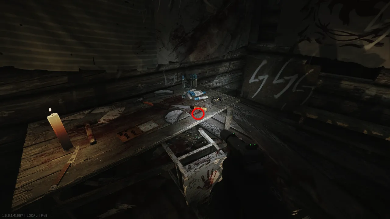 Спавн 3 на деревянном столе